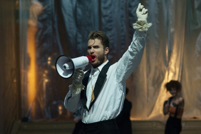 »Anatomie Titus: Fall of Rome«, nach Heiner Müller, Regie: Wilke Weermann, im Rahmen von: »Shakespeare – Über- lebensstrategien. Regie-Werkstatt«